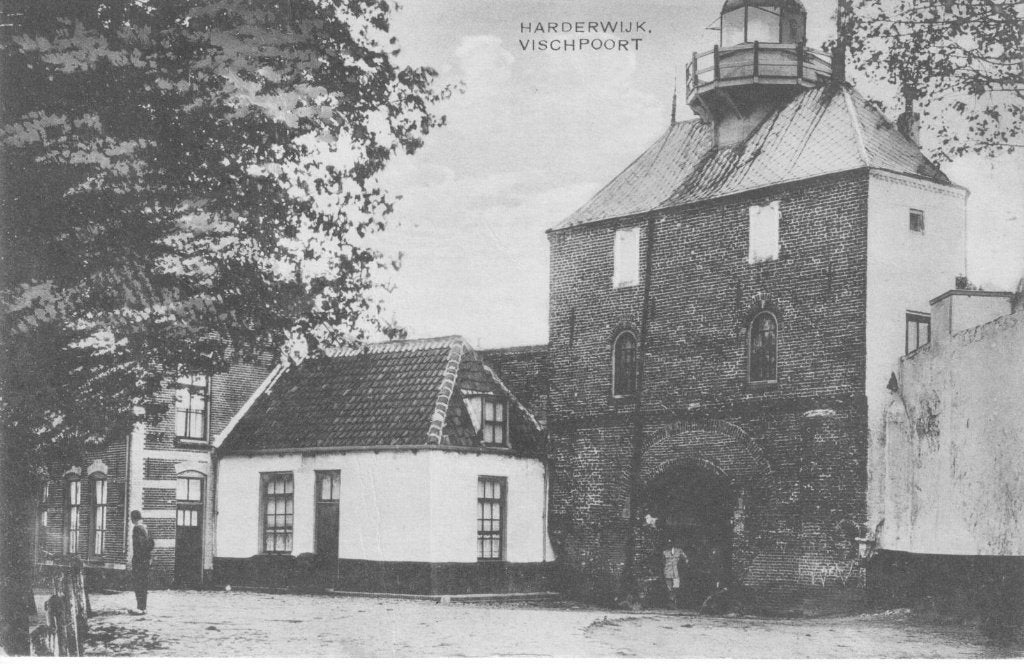 Harderwijk Vischpoort, Verzamelen, Ansichtkaarten | Nederland, Verzenden, 1920 tot 1940, Gelopen, Gelderland