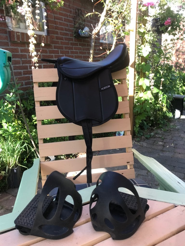 Beugelkorven en Norton kinderzadel, Ophalen of Verzenden, Gebruikt, Dressuur