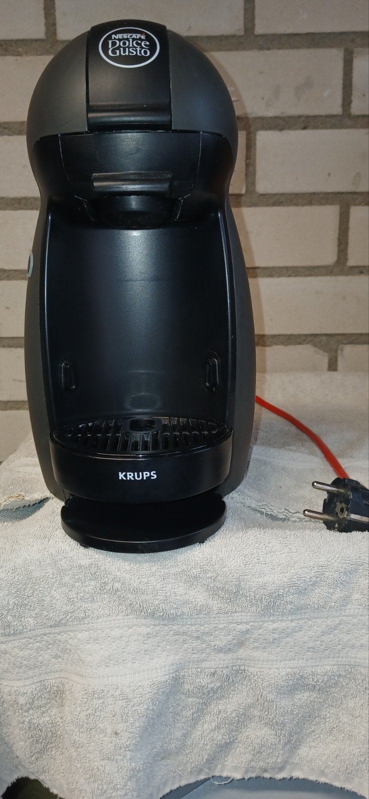 Nescafé Dolce Gusto Krups koffiezetapparaat, Witgoed en Apparatuur, Ophalen, Koffiepads en cups, Gebruikt, Koffiemachine