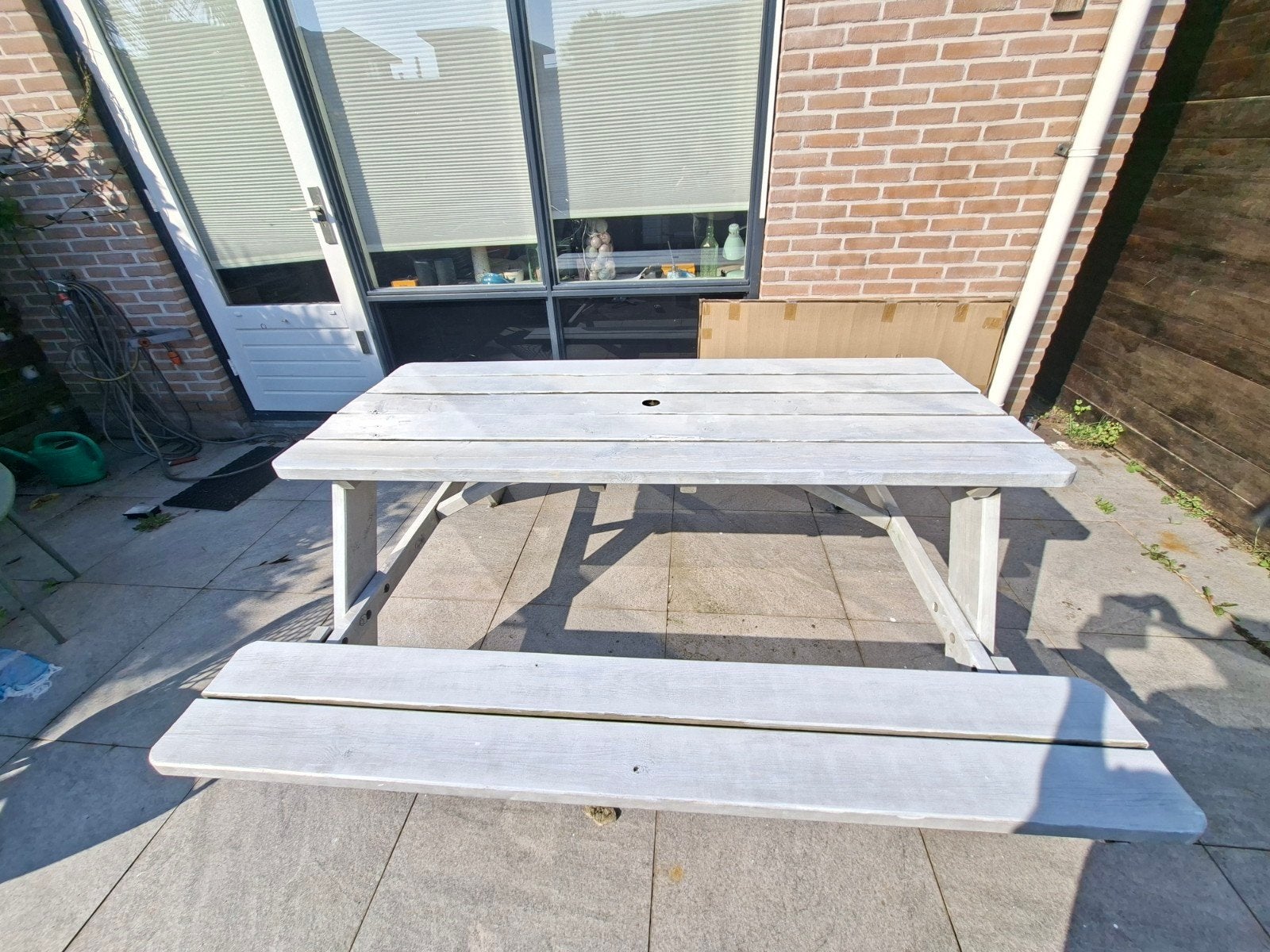 Houten picknicktafel met banken - Gebruikt