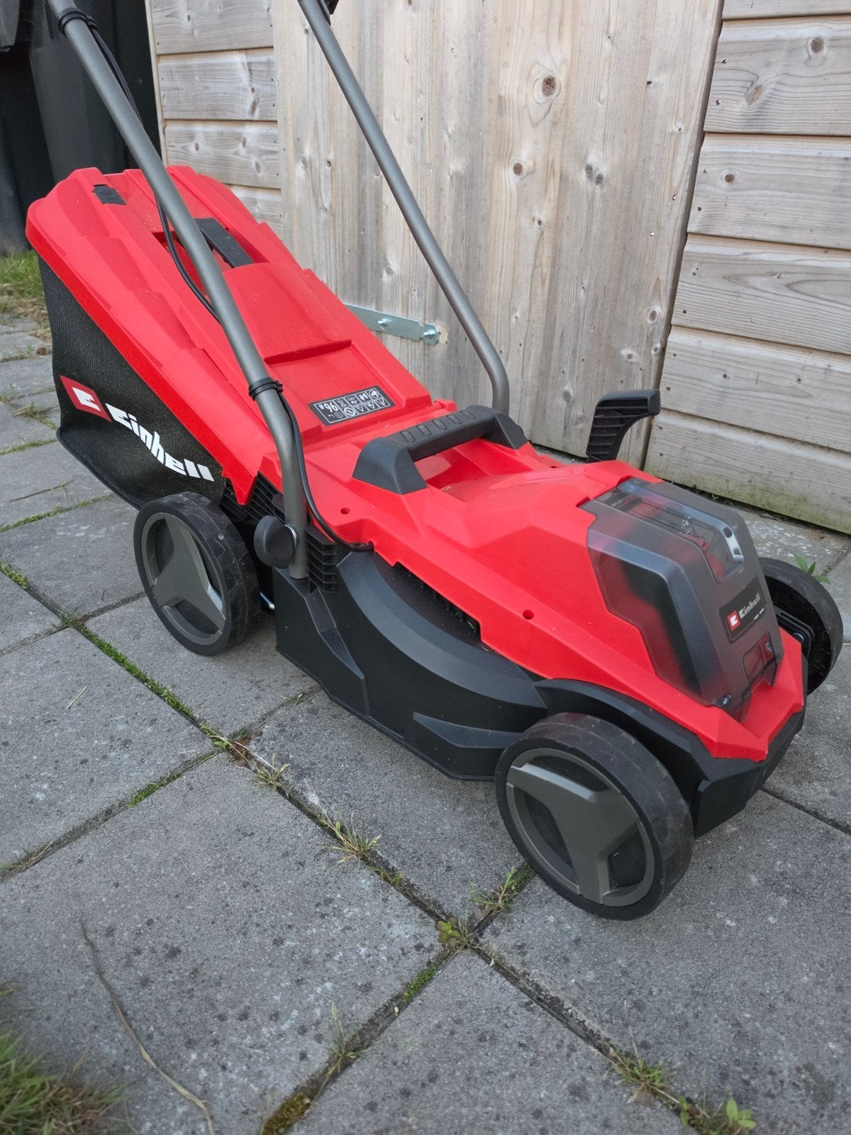 Einhell 18V accu grasmaaier GE-CM 18/33 1x gebruikt, Cirkelmaaier, Accu-grasmaaier, Ophalen of Verzenden, Zo goed als nieuw