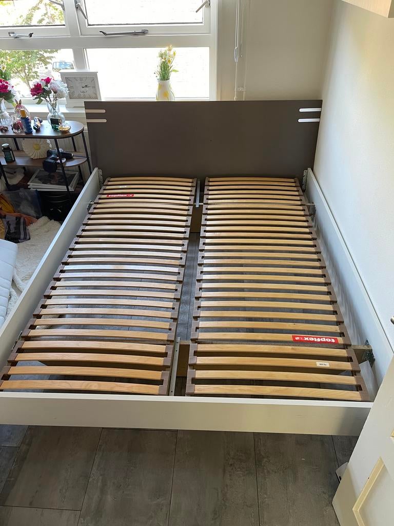 2 persoons bed, Huis en Inrichting, Slaapkamer | Bedden, Ophalen of Verzenden, Zo goed als nieuw, Tweepersoons, Hout