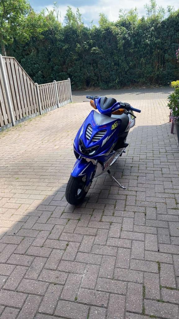 Yamaha Aerox 70cc, Fietsen en Brommers, Scooters | Yamaha, Ophalen of Verzenden, Zo goed als nieuw, Tweetakt, Aerox