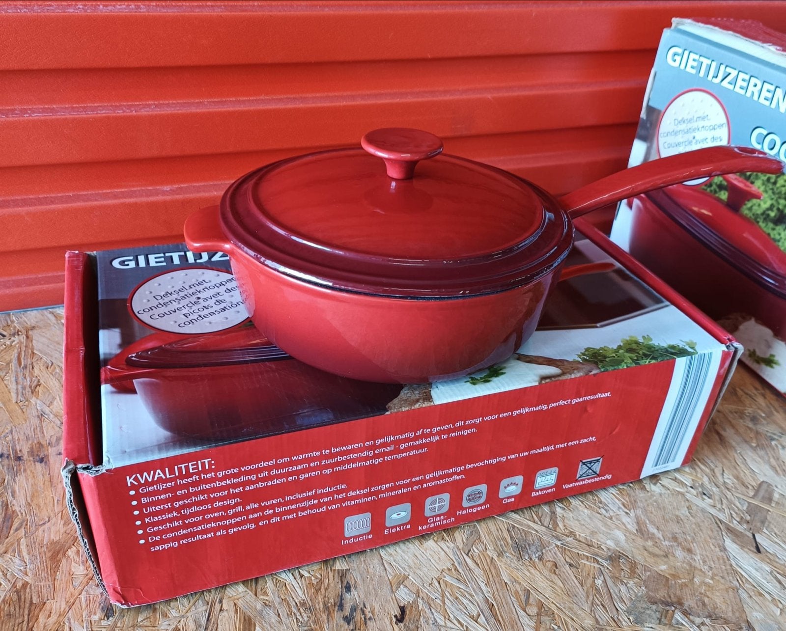Gietijzeren Sauspan 24 cm - Cocotte en Fonte, Antiaanbaklaag, Gietijzer, Overige typen, Nieuw