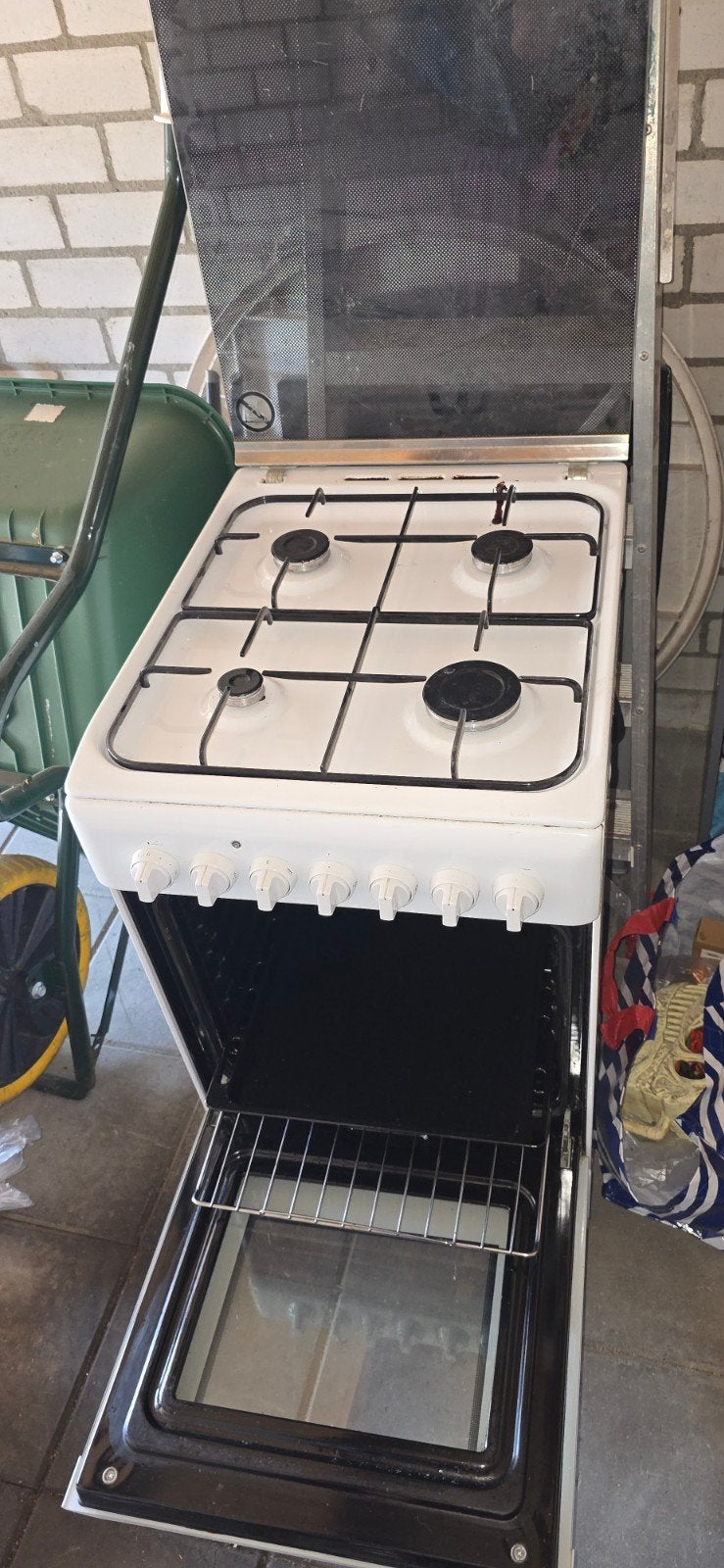 gasfornuis met oven., Ophalen, 4 kookzones, Gas, Vrijstaand
