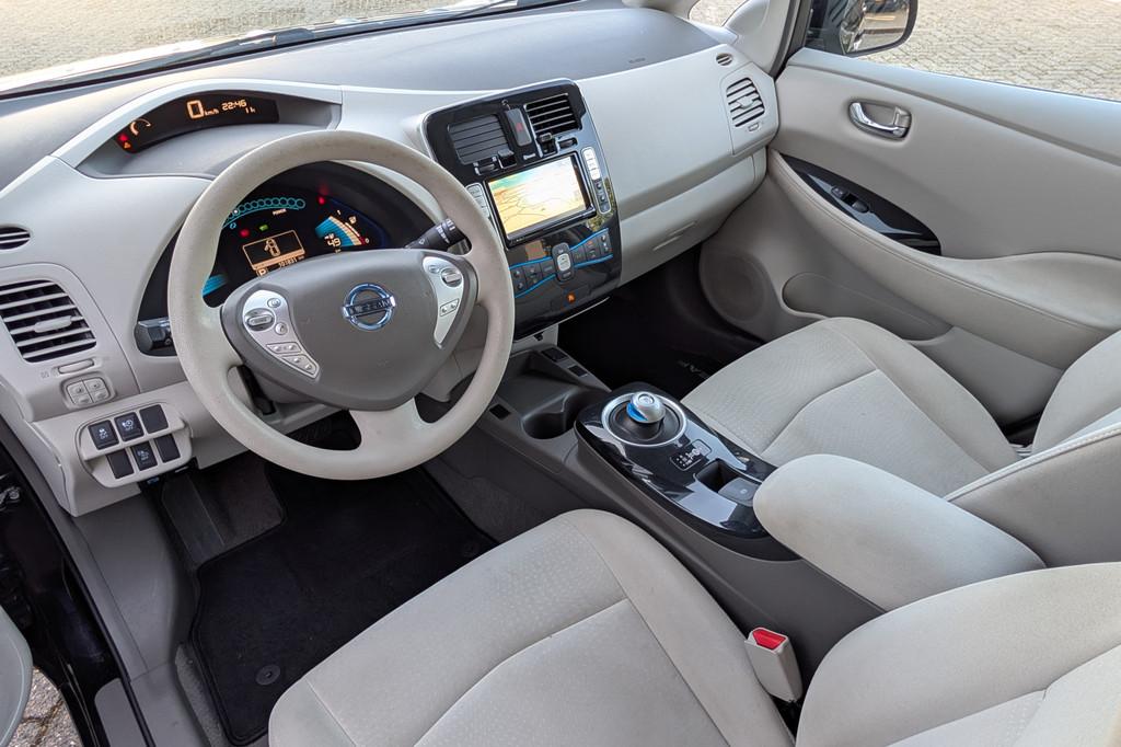 Nissan Leaf Base 24kWh Zie omschrijving (bj 2011, automaat), Gebruikt, Zwart, Origineel Nederlands, 1500 kg