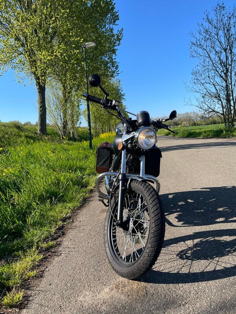 Mash Fifty 2021 Schakelbrommer - Zwart, Inclusief Zadeltasse, Ophalen, Maximaal 45 km/u, 70 cc, Zo goed als nieuw