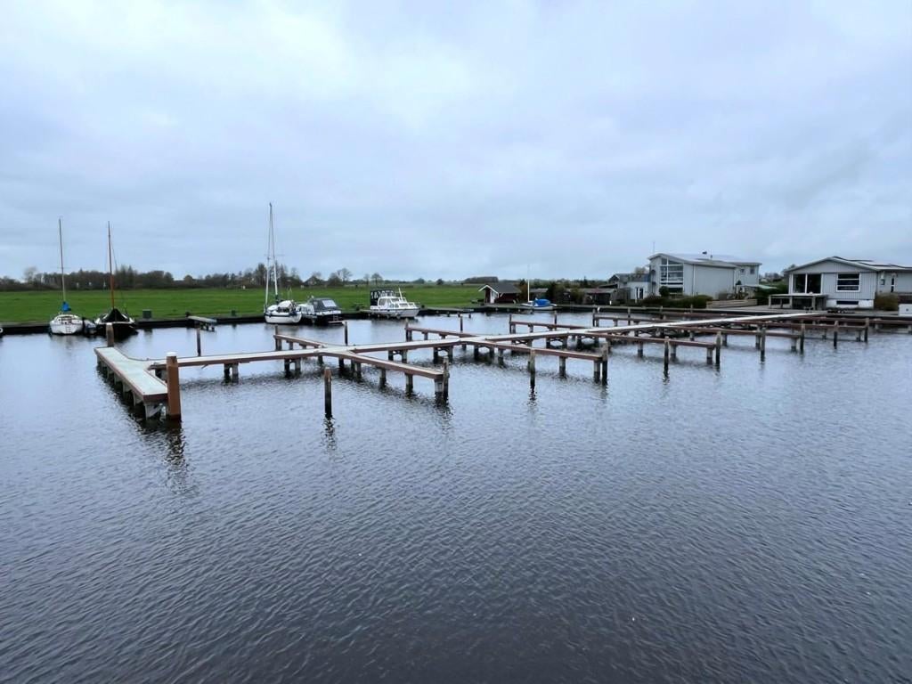 Ligplaatsen in Terherne, Friesland, Watersport en Boten, Ligplaatsen, Herfst, Buiten