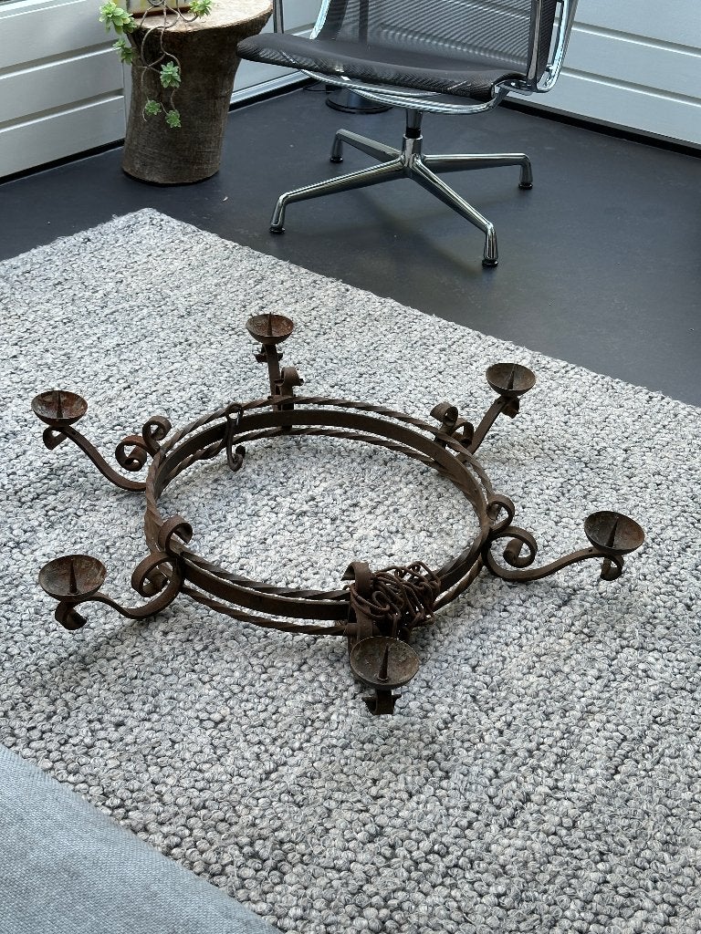 Antieke kaarsen hang-kandelaar  (kunst smeedwerk), Ophalen