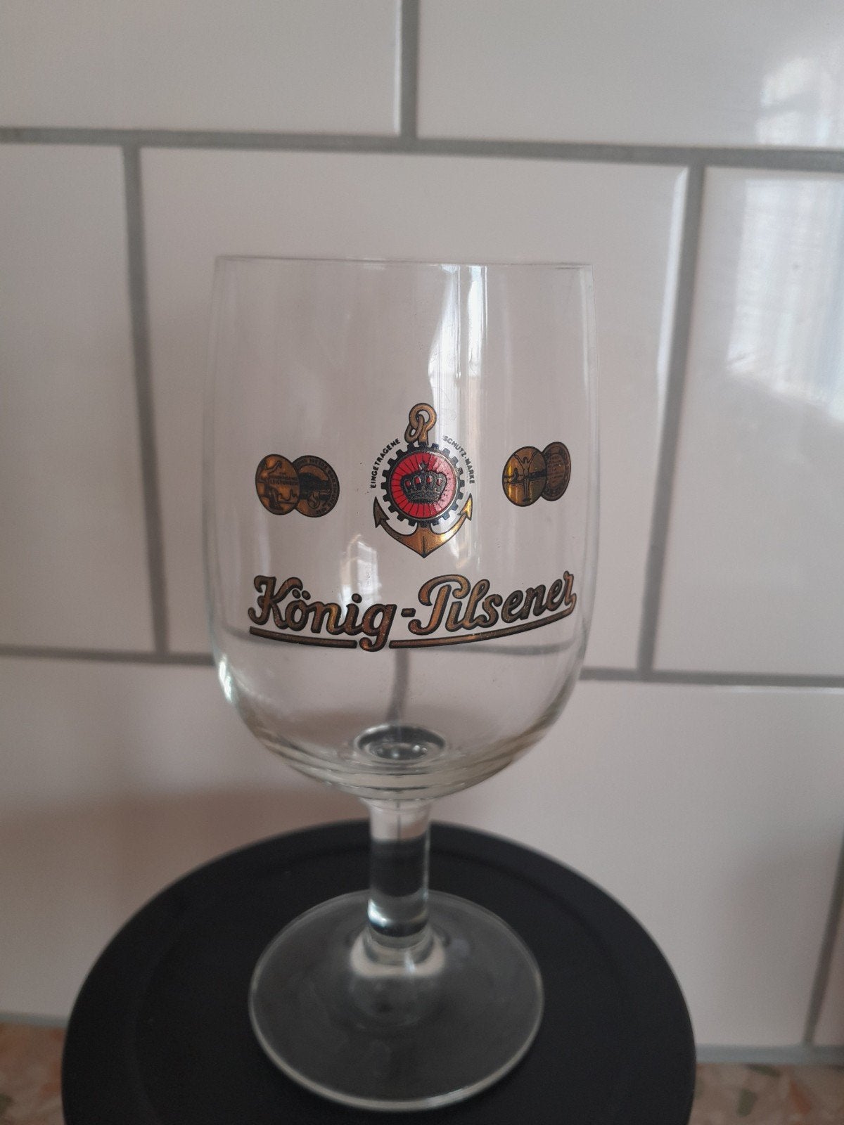 König-Pilsener bierglas op voet, Ophalen, Zo goed als nieuw