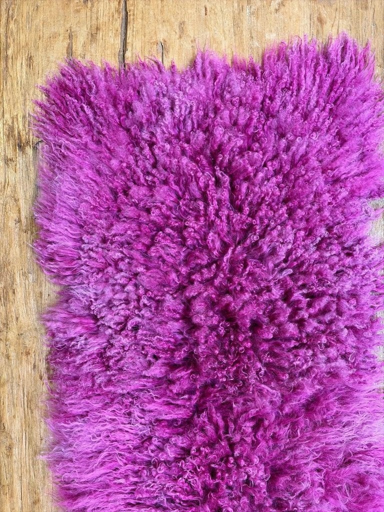Hippe vintage roze schapenvacht kleed 113/55 cm, Gebruikt, Djt@dejuistetoon.eu, Ophalen of Verzenden, Mon Plaisir 19, Etten-Leur, Netherlands