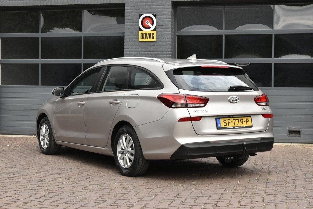 Hyundai i30 Wagon 1.4 T-GDI Comfort, 12 maanden, Stof, 4 cilinders, Wit