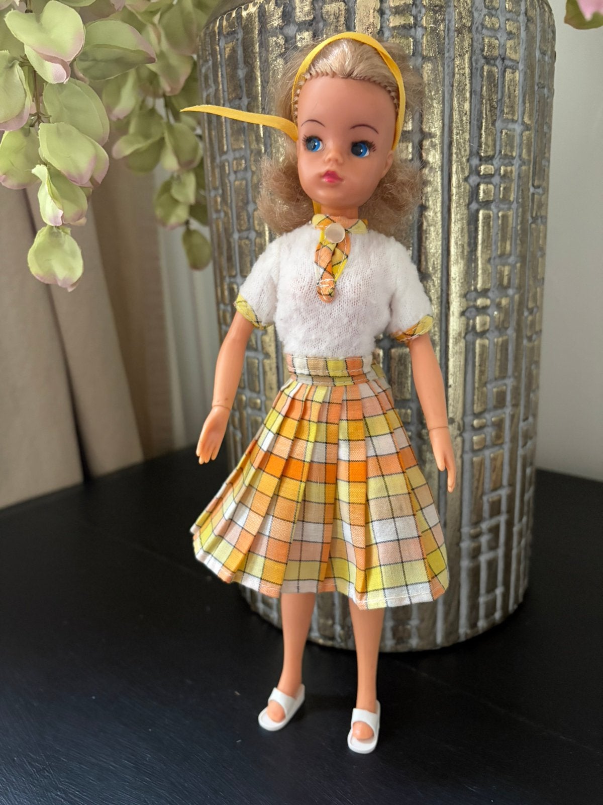 Vintage Sindy barbie pop - spulletjes- kleding - Jaren 70, Ophalen of Verzenden, Gebruikt