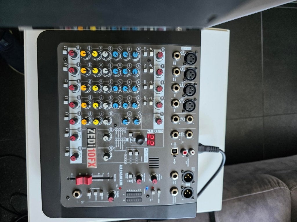 ALLEN&HEAT MIXER ZEDi 10FX, Overige merken, Overige systemen, Ophalen of Verzenden, Zo goed als nieuw