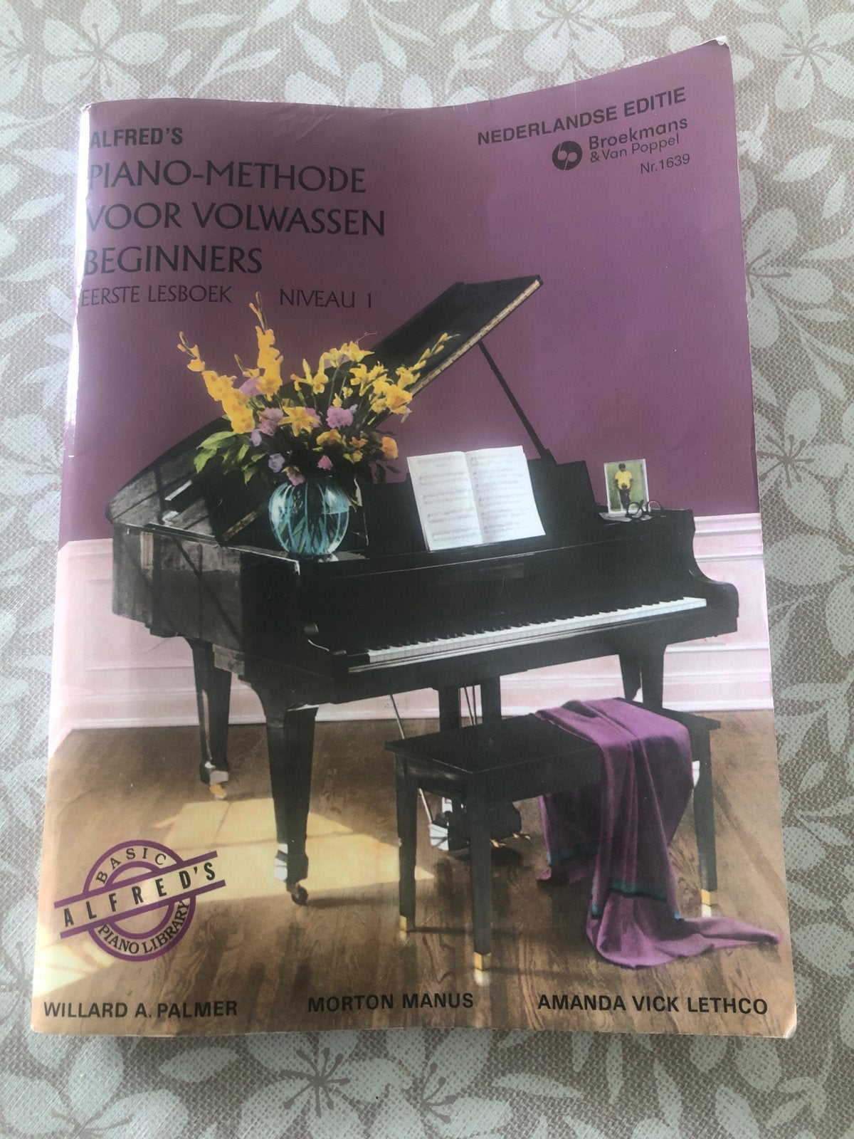 Alfred's Pianomethode voor Volwassen Beginners - Niveau 1, Overige genres, Les of Cursus, Ophalen of Verzenden, Zo goed als nieuw