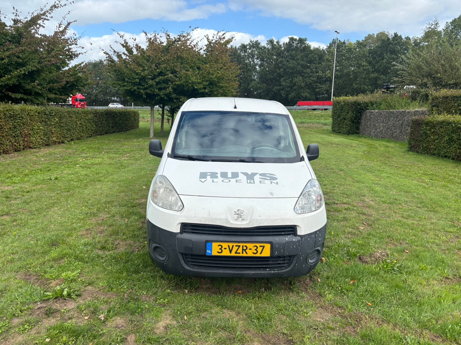 Peugeot Partner 1.6 HDI 66KW 2012, Auto's, Voorwielaandrijving, Stof, 1340 kg, Wit
