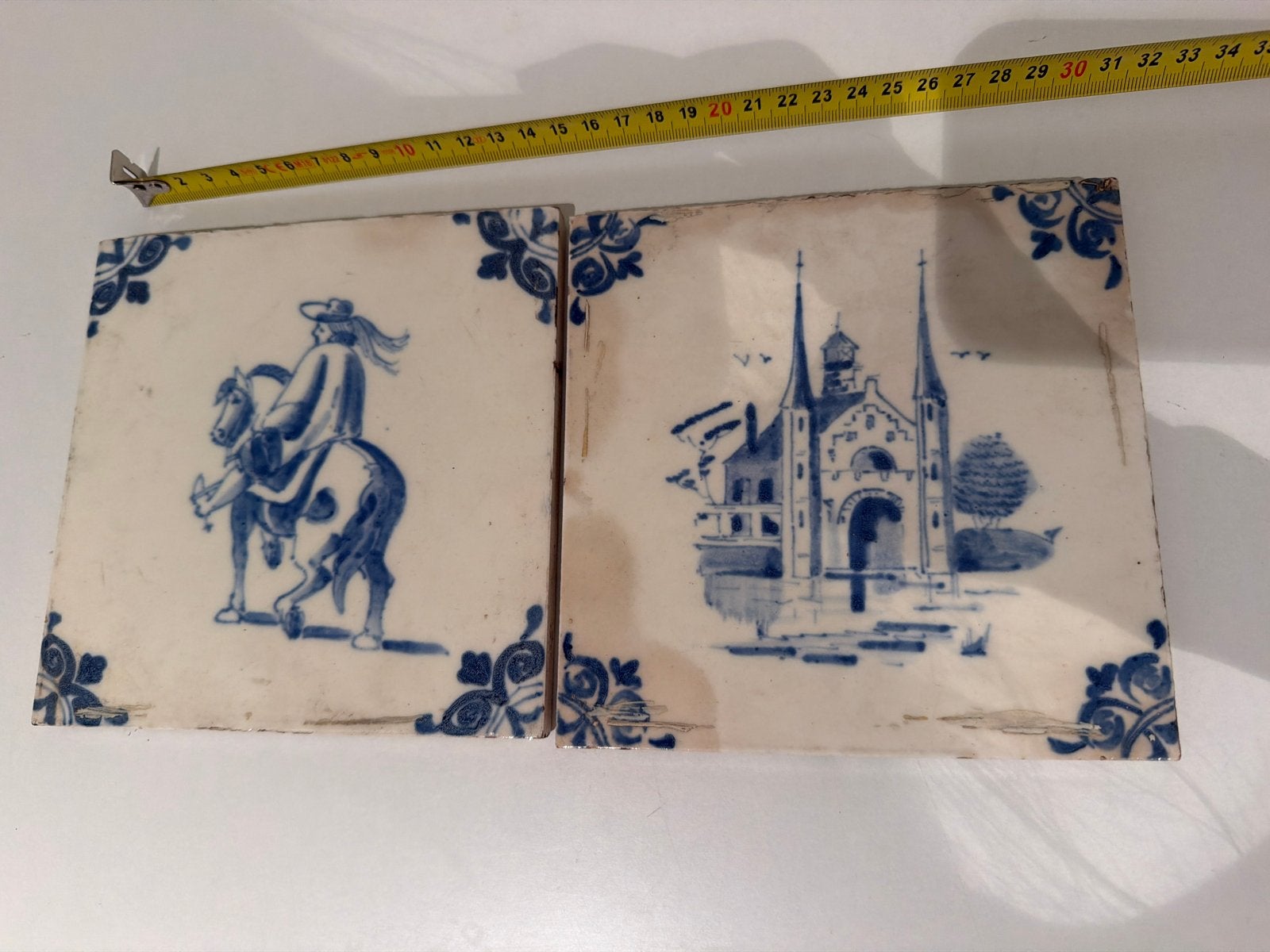 Antieke Delfts Blauwe Tegels (2 stuks), Ophalen of Verzenden