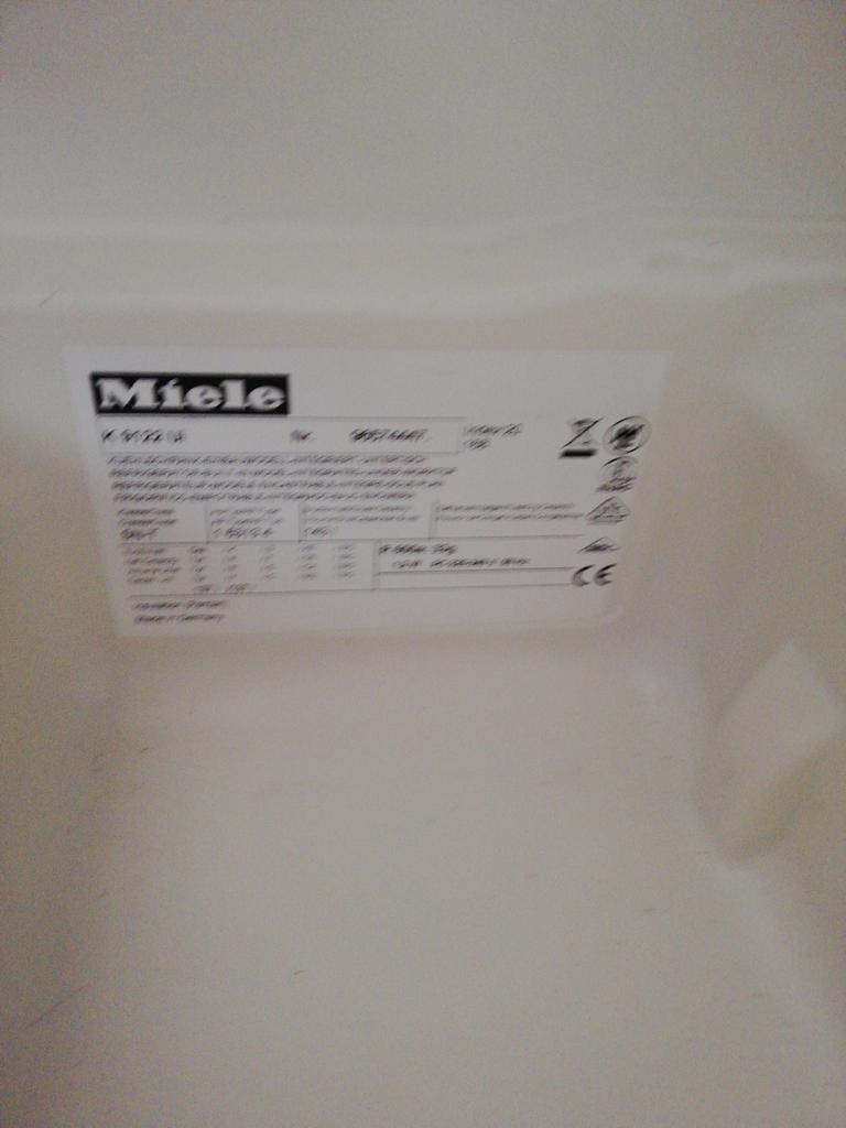 Inbouw koelkast MIELE INCL ASS 99€.in nieuwstaat, Witgoed en Apparatuur, 200 liter of meer, Ophalen, Zonder vriesvak, 160 cm of meer