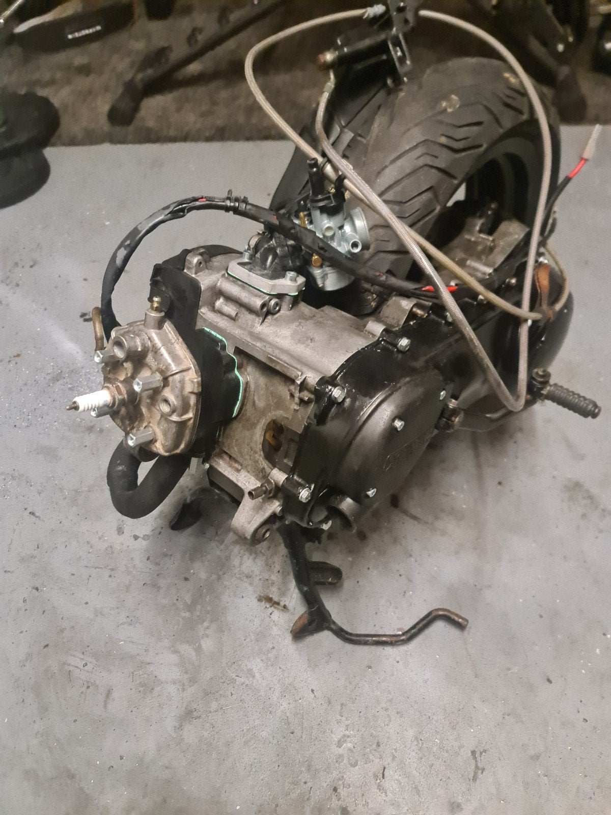 Piaggio 50cc LC DD Blok + LeoVince SP3 + Achterrrem + radia, Ophalen of Verzenden, Gebruikt, Blok, Piaggio/Gilera