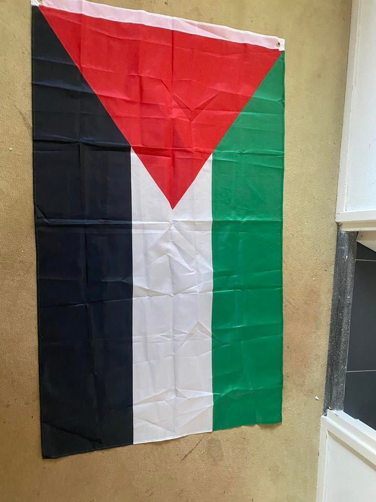 Vlag van palestijn, Verzenden, Zo goed als nieuw