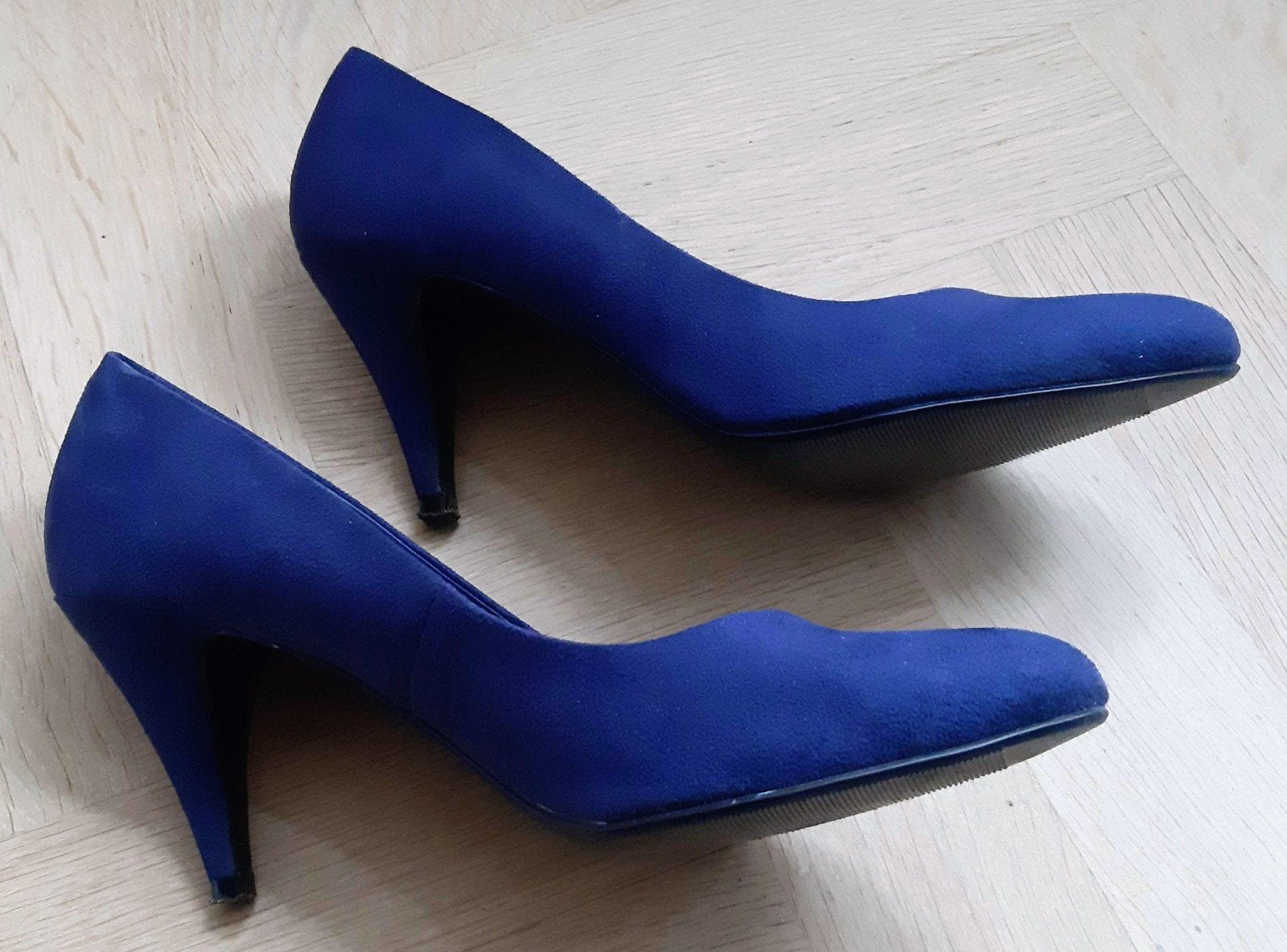Elegante suède pumps maat 40, Ophalen of Verzenden