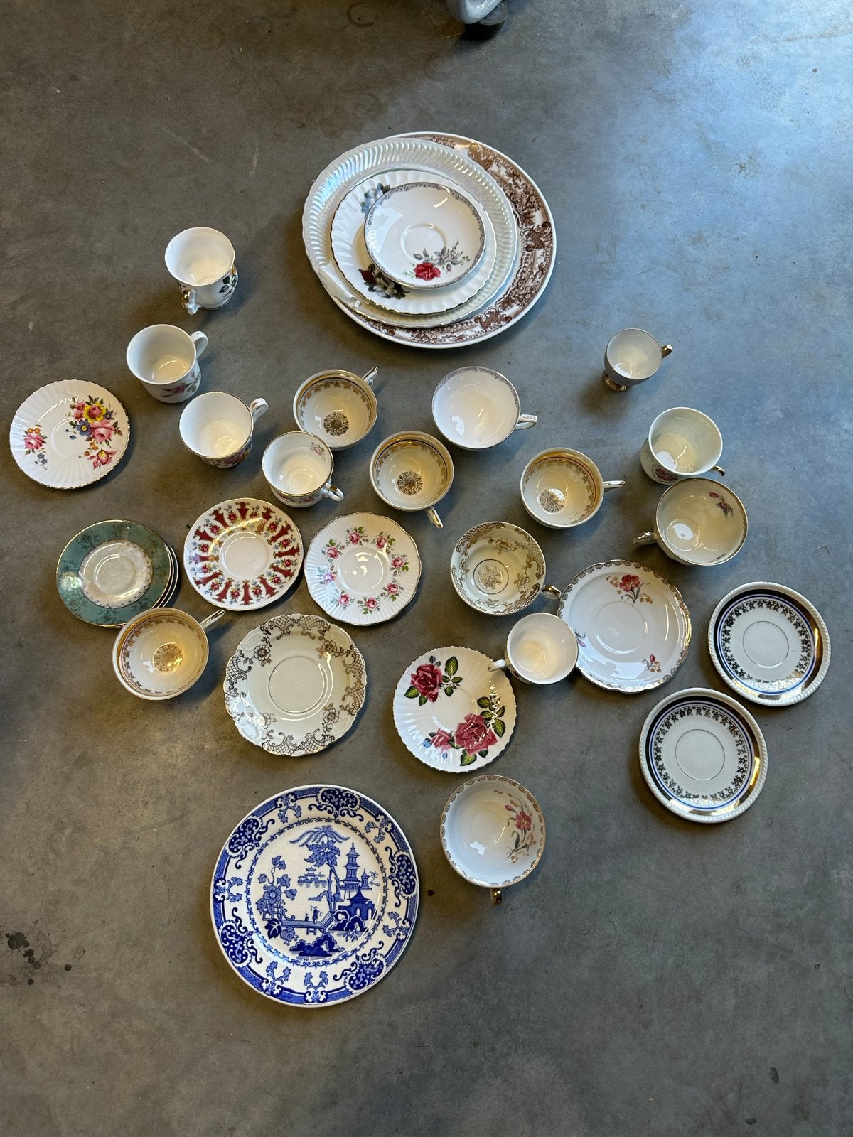 Vintage theeservies en borden - diverse merken, Ophalen