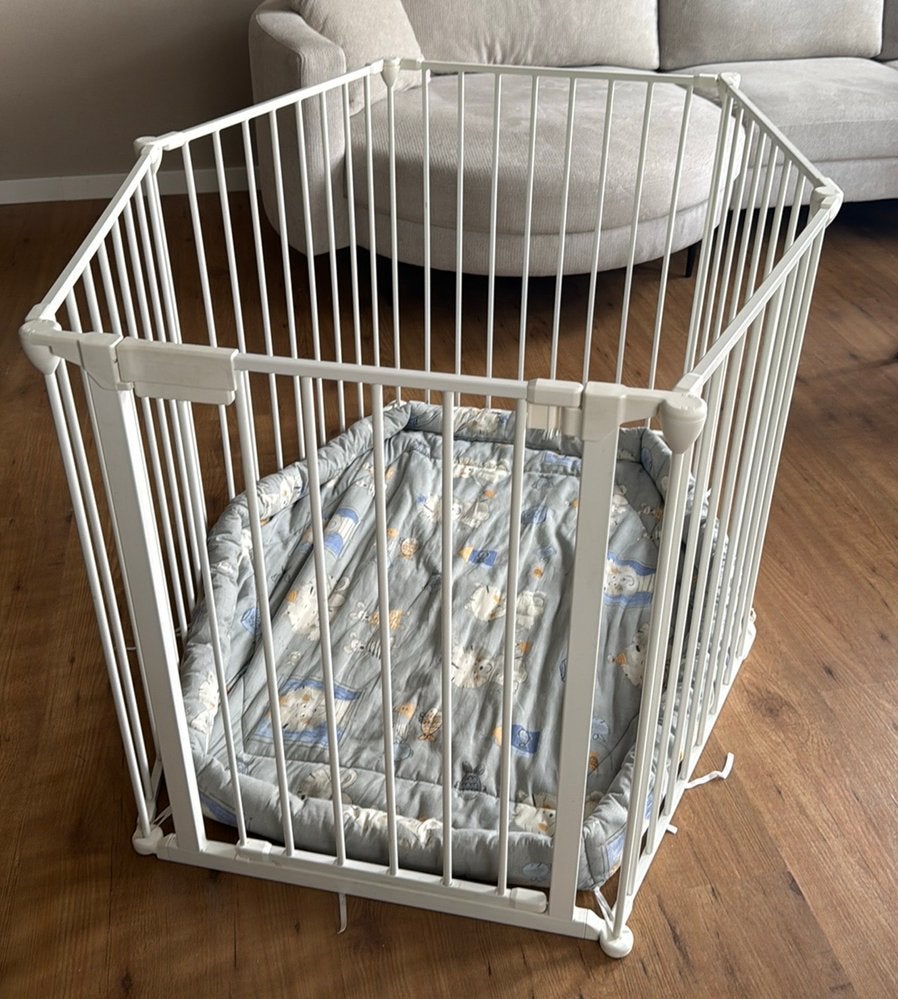 Grondbox wit rond inclusief boxkleed, Ophalen, Zo goed als nieuw