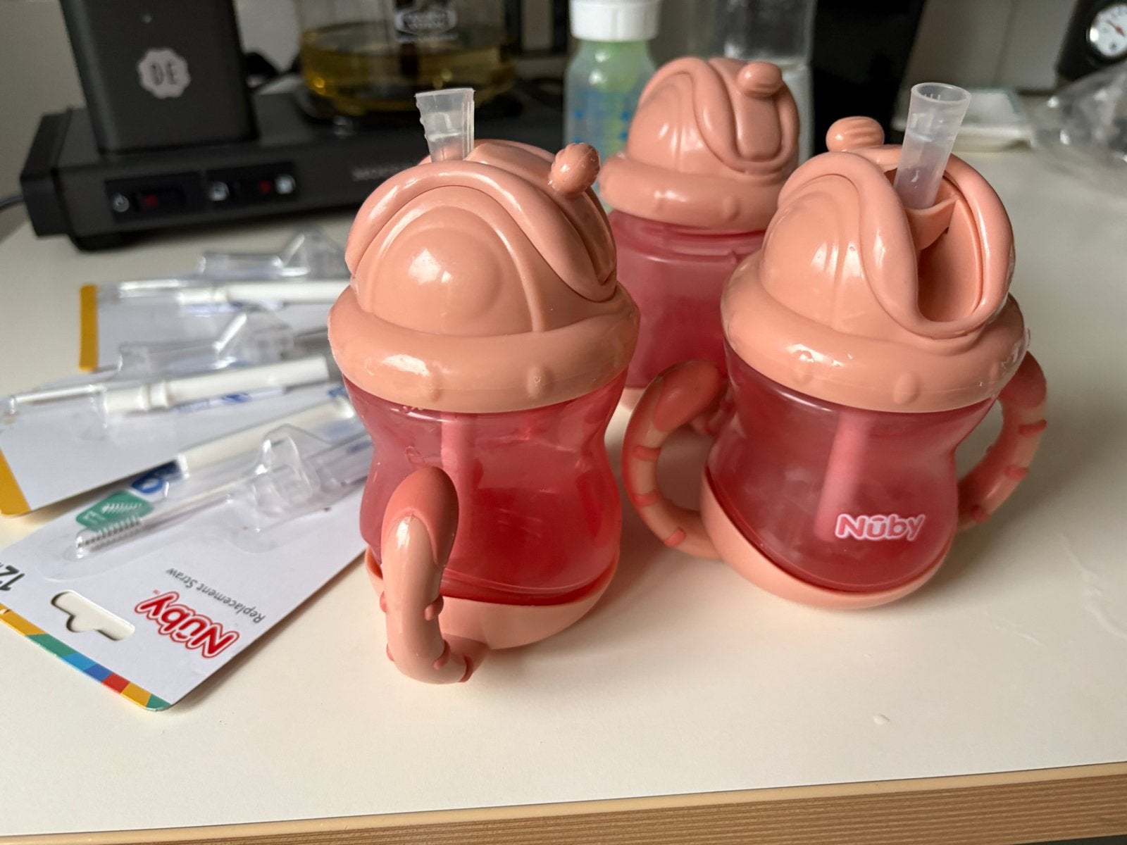 Nûby drinkbekers met rietjes en reserve rietjes, Ophalen of Verzenden, Gebruikt