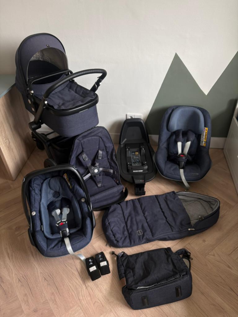 Joolz Day Dwrk Navy Blue 5-in-1 met accessoires, Kinderen en Baby's, Kinderwagens en Combinaties, Zo goed als nieuw, Verstelbare duwstang