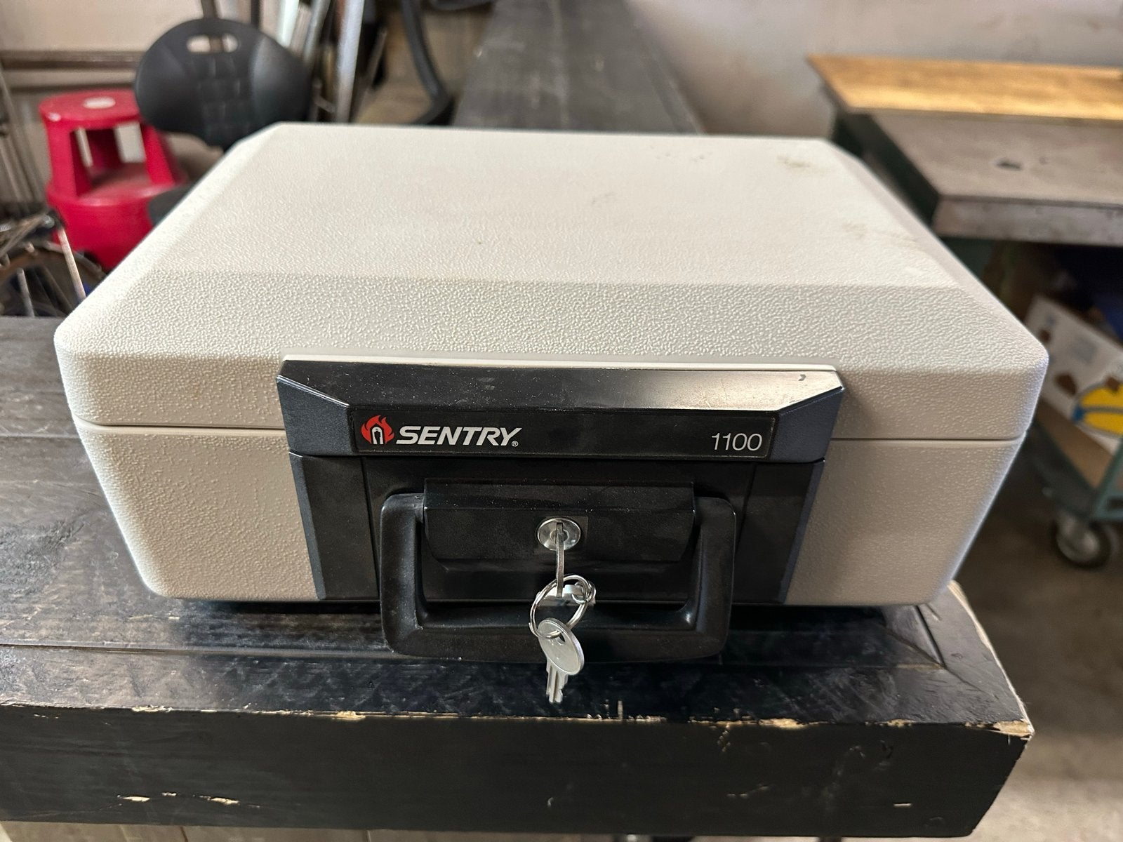 Sentry Safe 1100 Brandwerende kluis met Sleutel, Ophalen, Gebruikt, Brandkast
