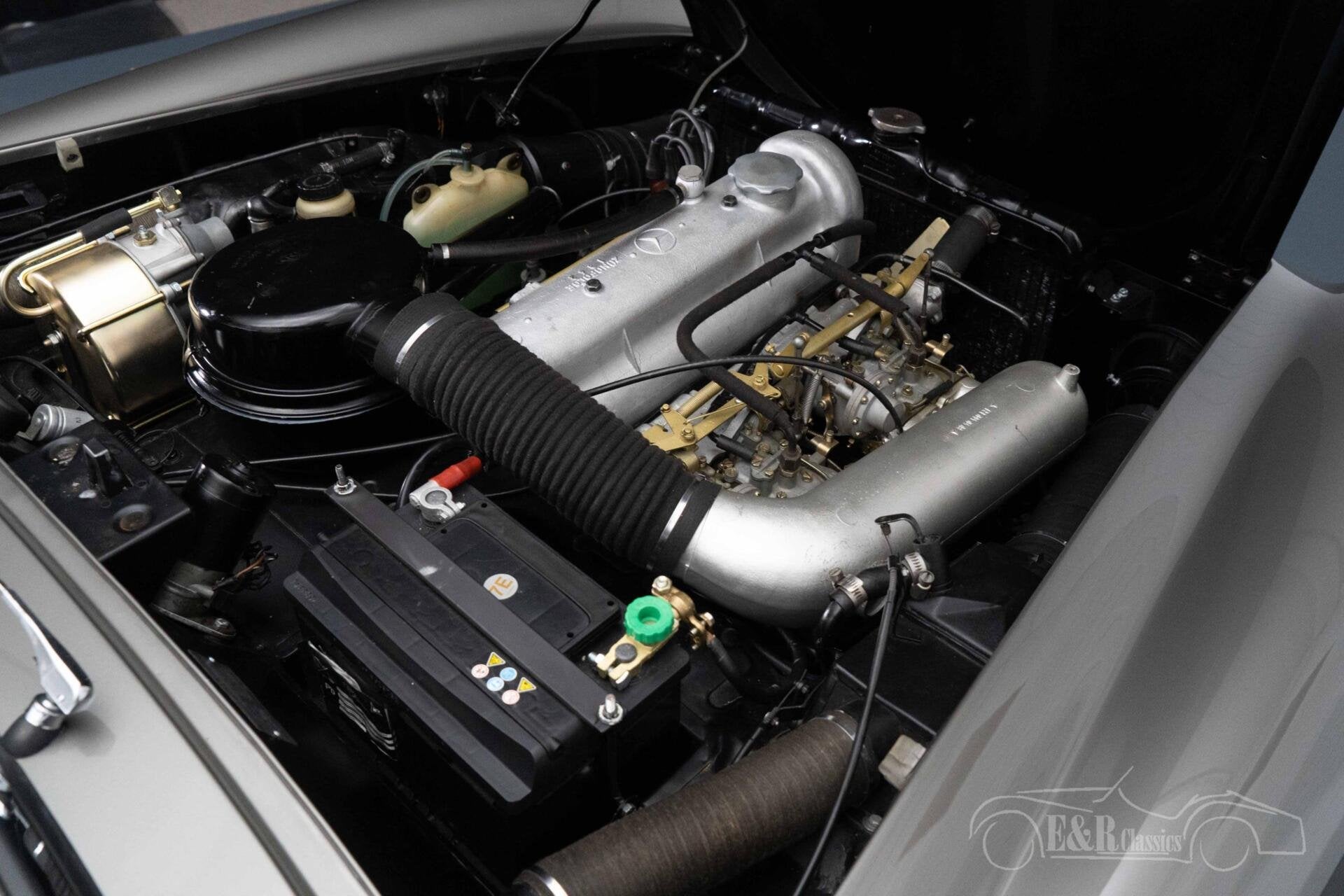MB 190 SL | Nut and bolt gerestaureerd | Topstaat | 1962, 1897 cc, Achterwielaandrijving, Cabriolet, Handgeschakeld