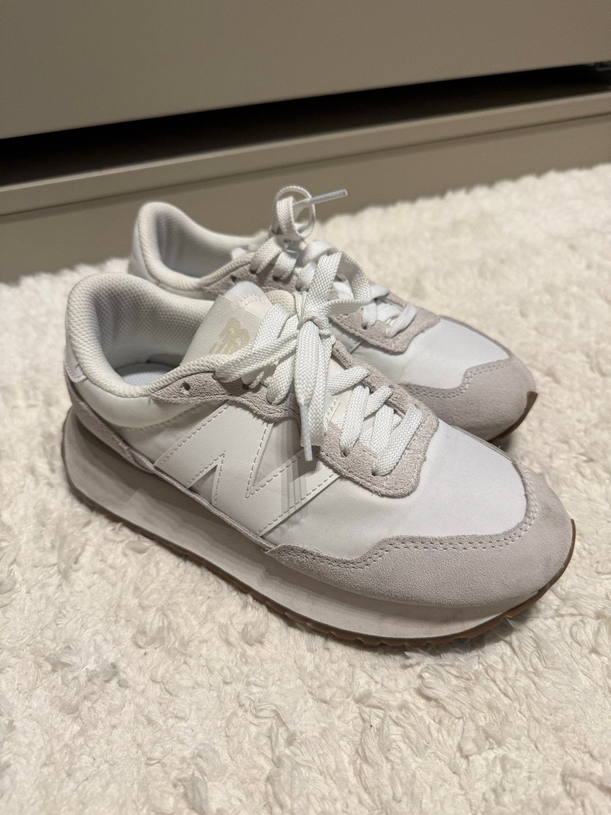 New Balance 237 Sneakers - Wit/Beige - Maat 37.5, Ophalen of Verzenden, Zo goed als nieuw, Wit, Sneakers of Gympen