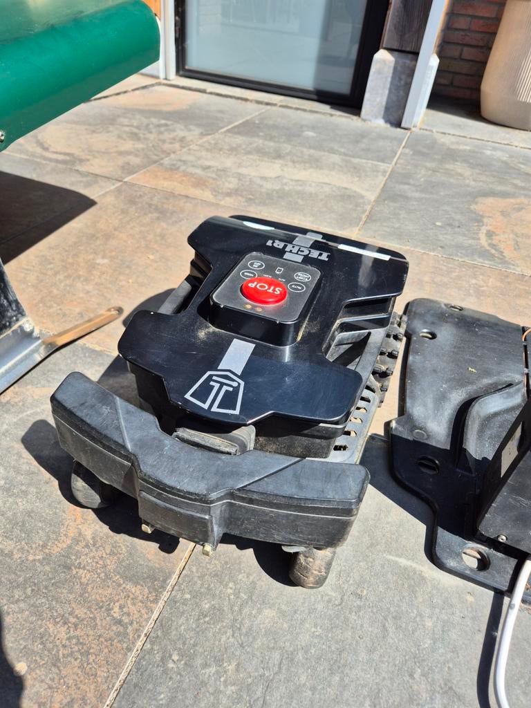 Ambrogio Tech D1 MY 20 Robotmaaier met Nieuwe Accu, Tuin en Terras, Robotmaaiers, Gebruikt, 20 tot 25 cm, Ophalen of Verzenden