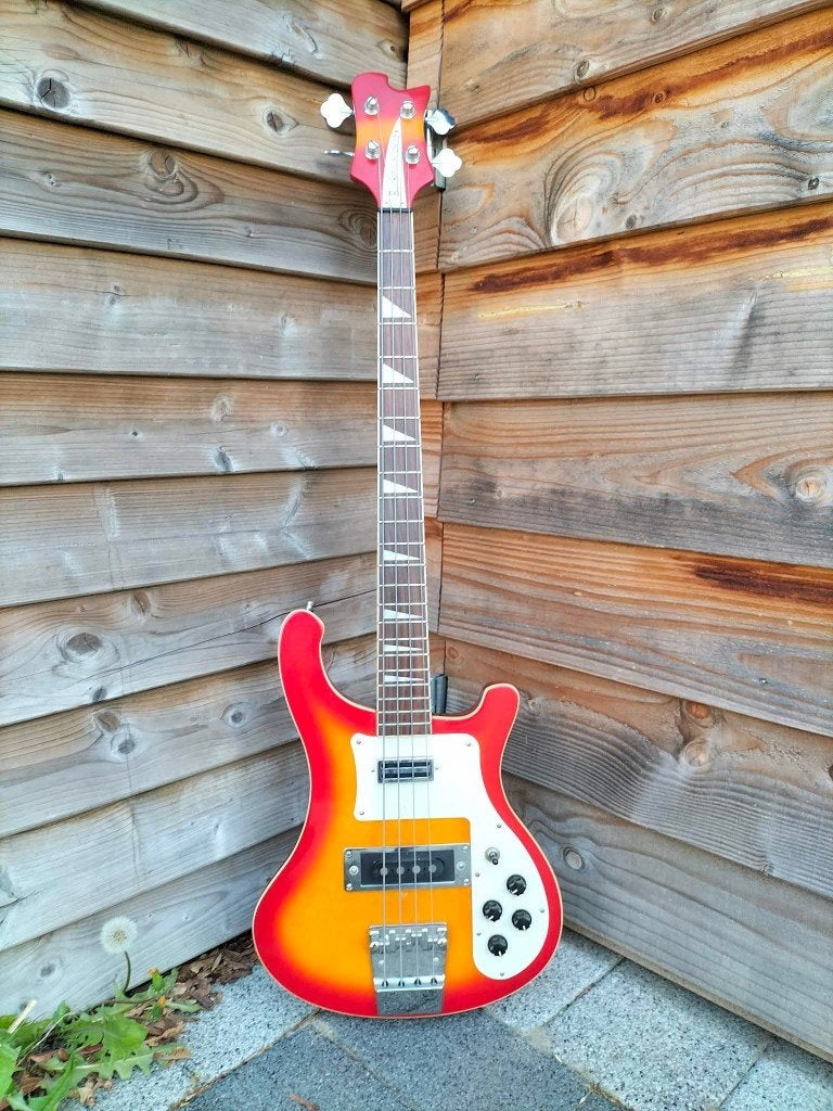 Fender Gibson Yamaha Rick Bass / Guitar, Ophalen, Zo goed als nieuw, Solid body, Fender