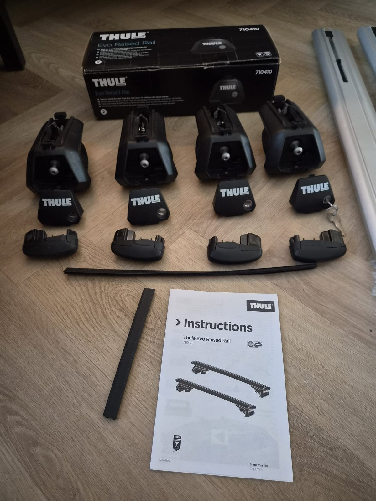 Thule WingBar Evo dakdragers – 200 cm – compleet, Auto diversen, Ophalen, Zo goed als nieuw
