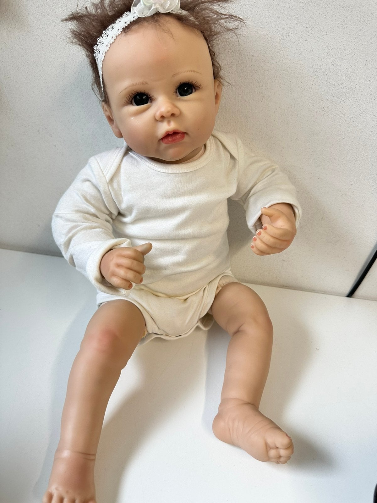 Linda Murray reborn  baby pop met stoffen romp, Ophalen of Verzenden, Zo goed als nieuw, Pop