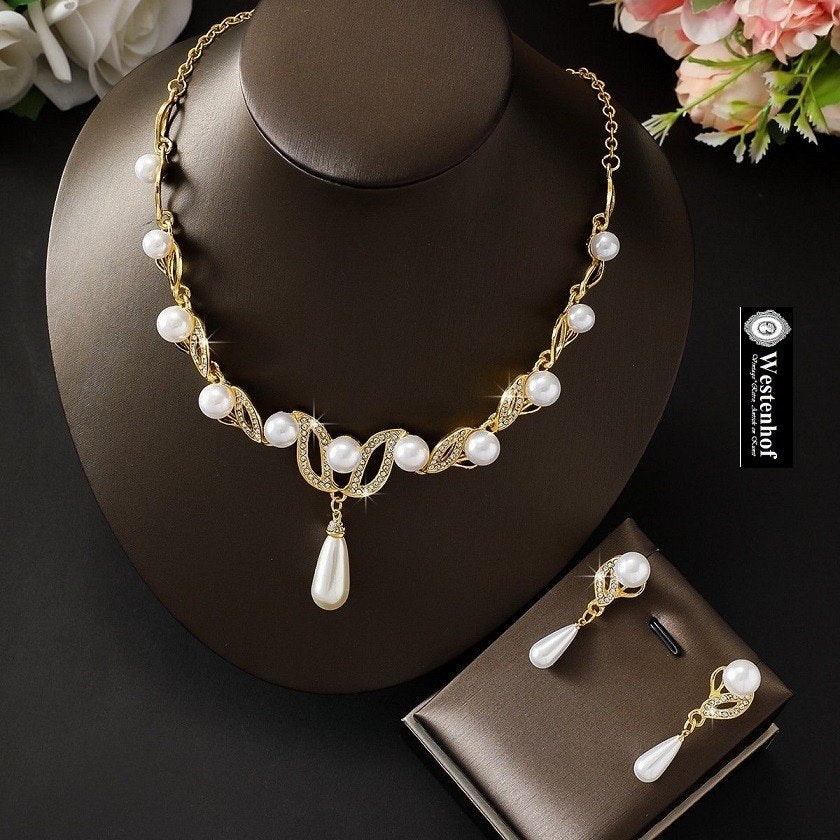 Luxe sieraden set juwelen parels ketting + oorbellen goud