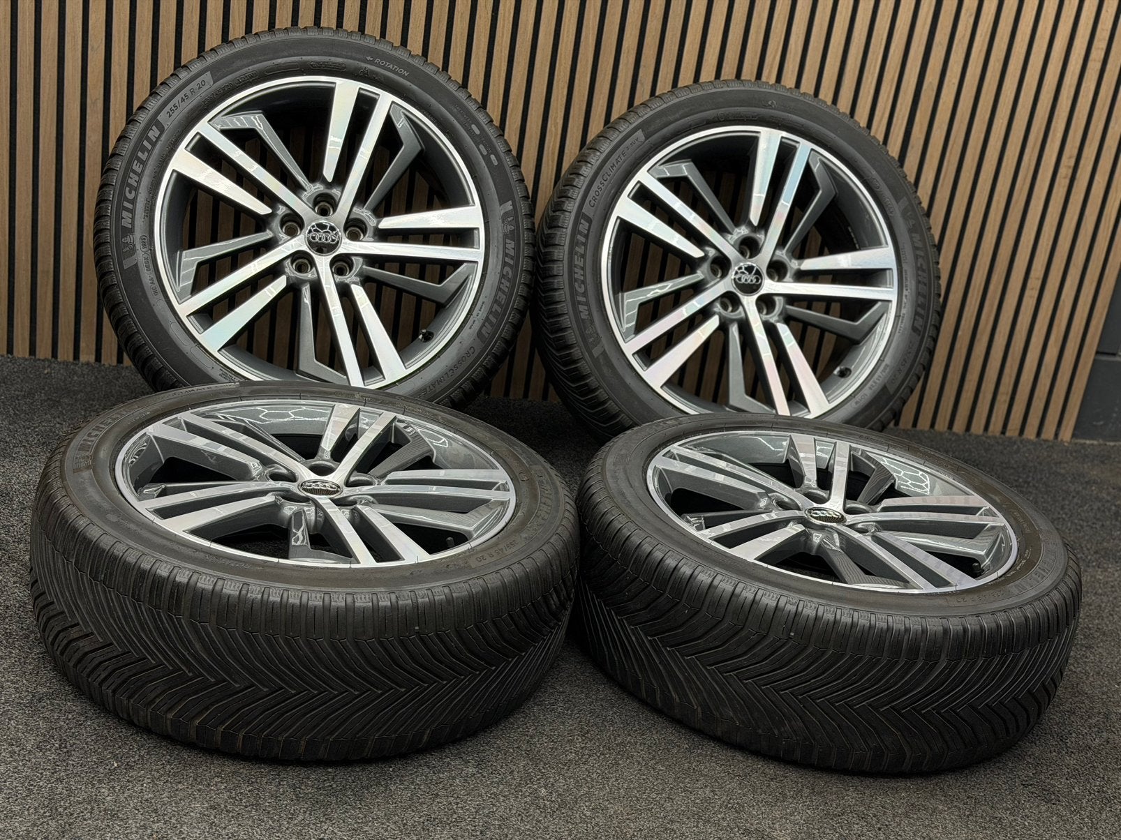 Originele 20 inch Audi Q5 SQ5 5x112 ET39 Michelin All Season, Ophalen, 255 mm, ., Banden en Velgen