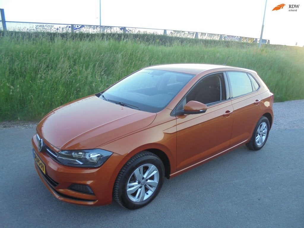 Volkswagen Polo Volkswagen Polo 1.0 TSI benzine airco lmv 91, Auto's, Voorwielaandrijving, Gebruikt, Euro 6, 49 €/maand
