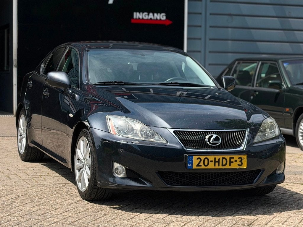Lexus IS 250 Executive KEYLESS ENTRY-GO/CAMERA/PDC/MEMORY |, Auto's, Gebruikt, Zwart, Bedrijf, Handgeschakeld