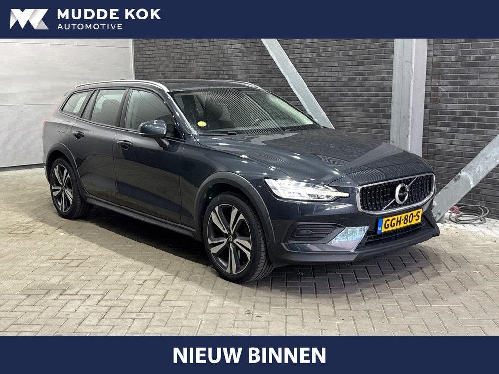 Volvo V60 Cross Country 2.0 D4 AWD Pro | Panoramadak | Trekh, Automaat, Gebruikt, Euro 6, Leder