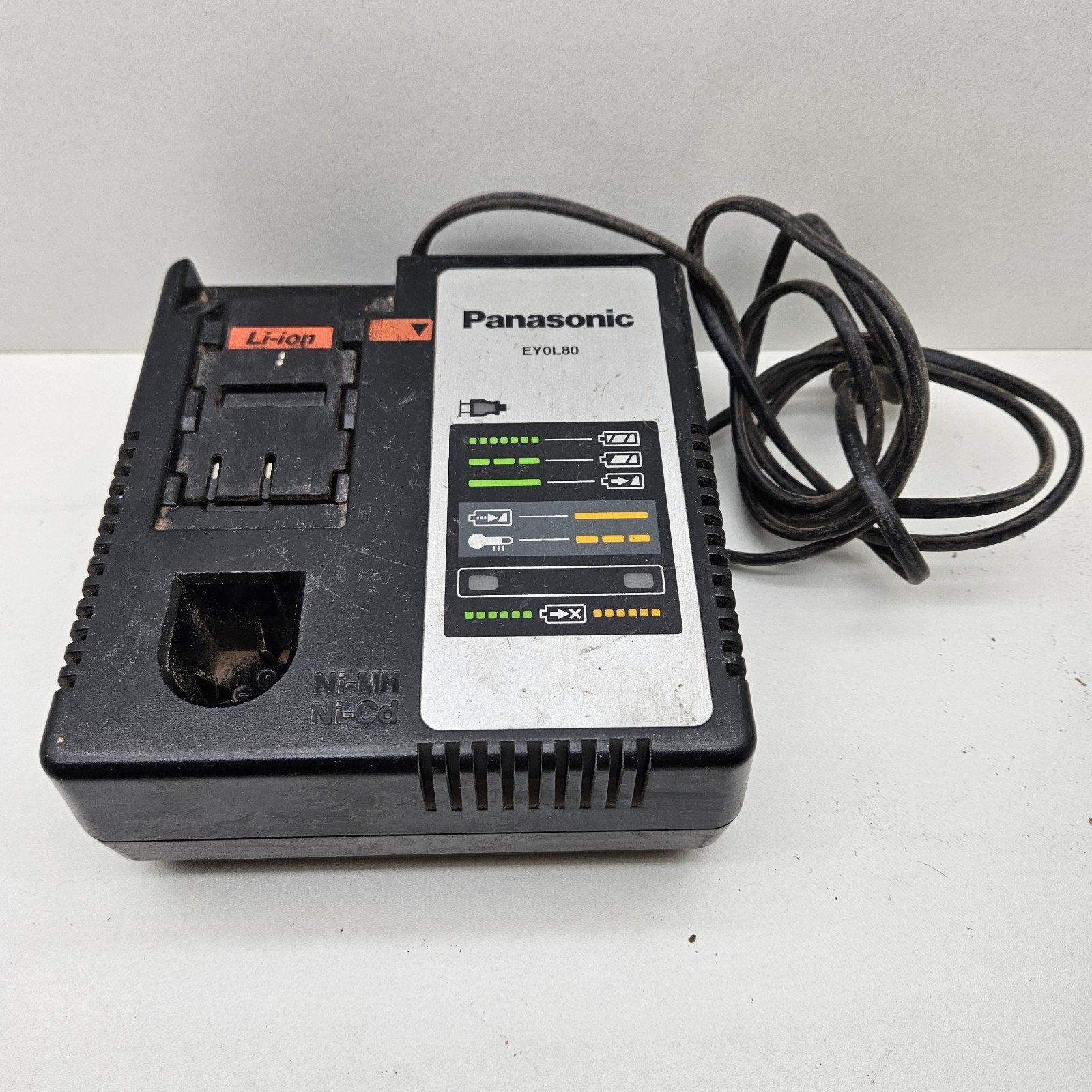 Panasonic EY0L80 Acculader, Ophalen of Verzenden, Gebruikt