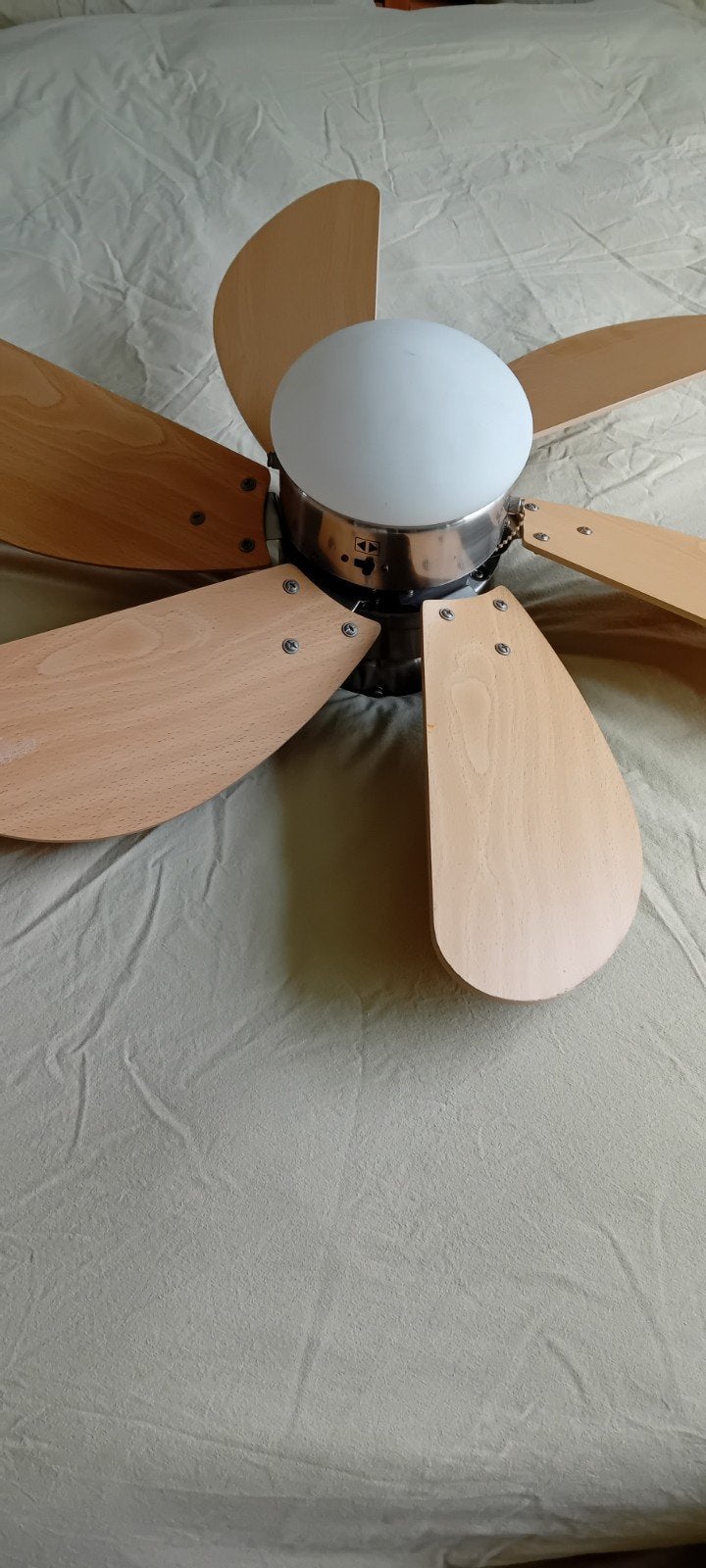 Plafondventilator met verlichting en houten bladen, Ophalen, Hout, Gebruikt, Modern