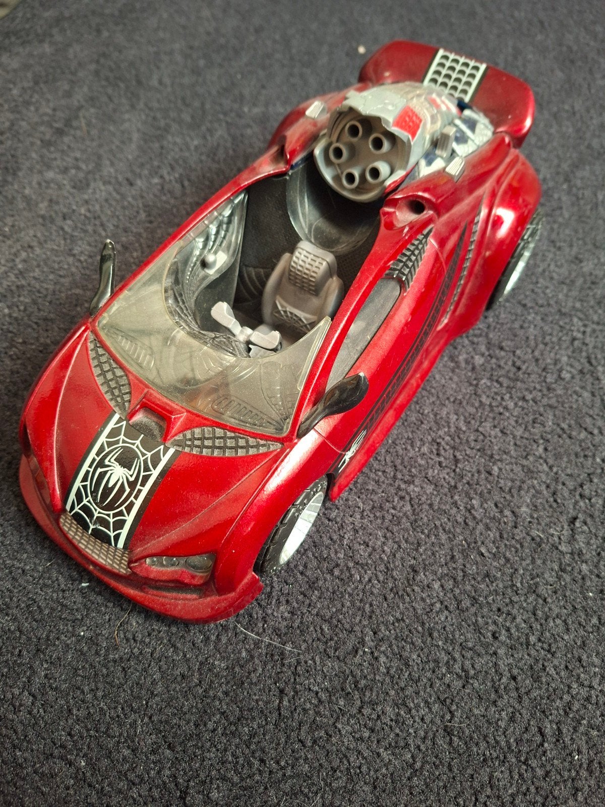Spiderman speelgoedauto met wapen, Kinderen en Baby's, Speelgoed | Speelgoedvoertuigen, Ophalen, Gebruikt