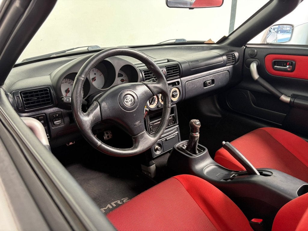 Toyota MR2 1.8-16v VVT-i (bj 2000), Auto's, Cabriolet, Bedrijf, Handgeschakeld, 2 stoelen