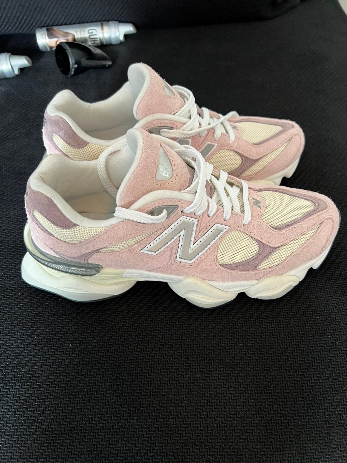 New Balance 9060 schoenen nieuw roze beige maat 40, Kleding | Dames, Schoenen, Ophalen, Nieuw, Sneakers of Gympen, Roze