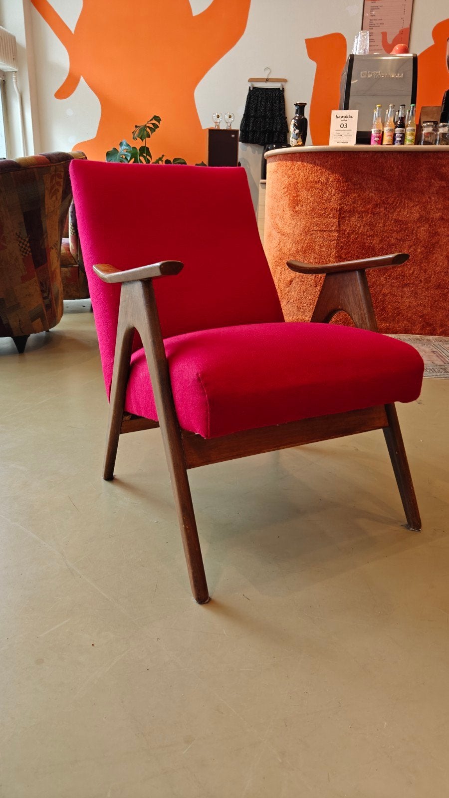 Mid century fauteuil. Rode wollen stof. Zit heerlijk, Huis en Inrichting, Ophalen, Gebruikt, Vintage, 75 tot 100 cm