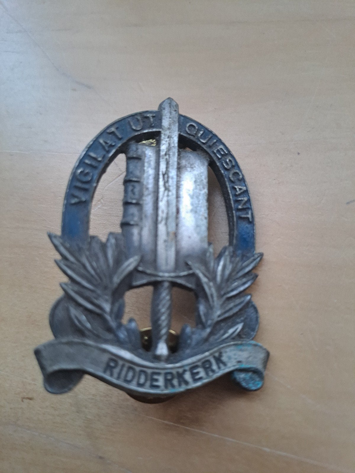 Vintage Speldje Ridderkerk - Vigilat Ut Quiescant, Ophalen of Verzenden, Onbekend, Onbekend, Onbekend