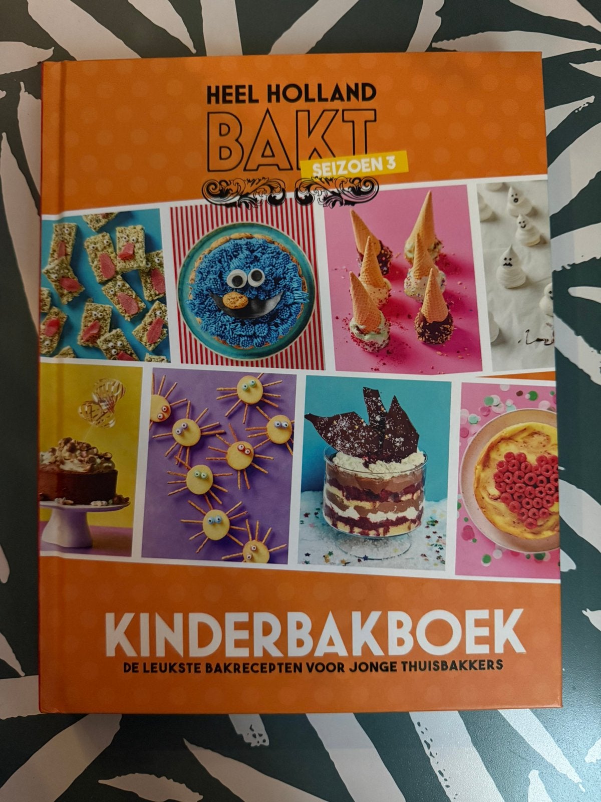 Heel Holland Bakt Kinderbakboek seizoen 3, Boeken, Kookboeken, Ophalen of Verzenden, Nieuw, Nederland en België