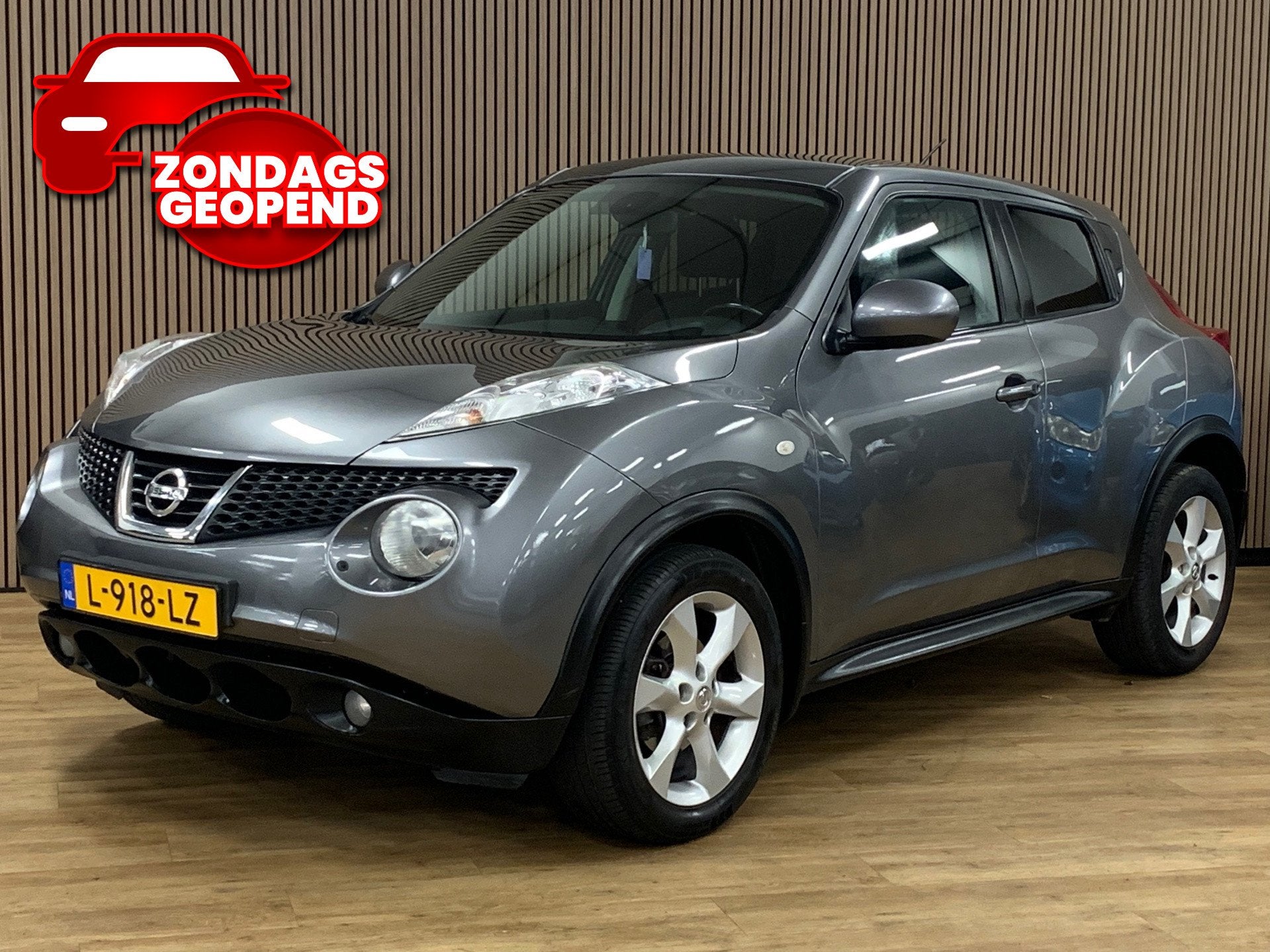 Nissan Juke 1.6 Tekna|Automaat|93000KM|Navigatie|, Auto's, Stof, Zwart, 4 cilinders, Bedrijf